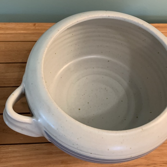 ROSS CANADA Stoneware Bowl 🇨🇦 - Picture 3 of 17
